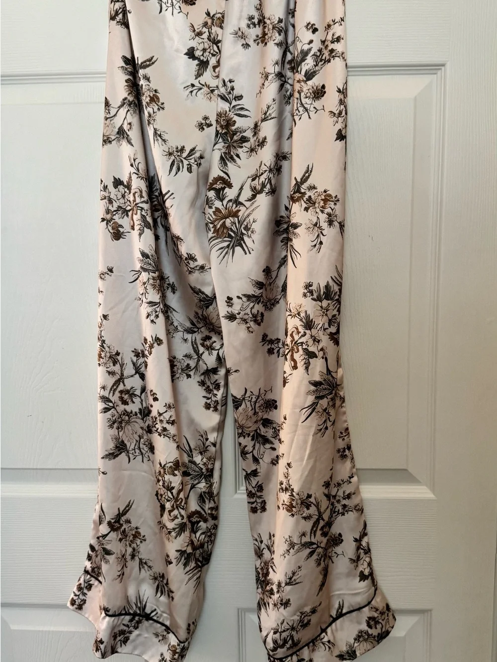 Joyfolie 3-Piece Satin Floral Pajama Set & Velvet Trim Robe | XS